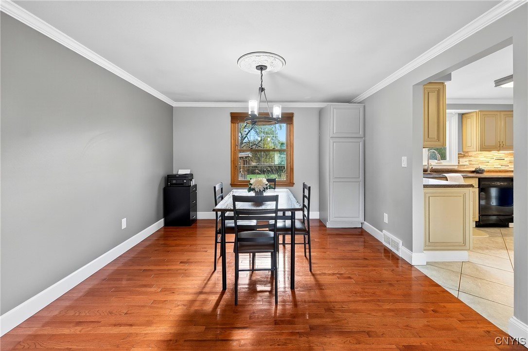 7949 Boxford Road Clay, NY 13041 - Photo 7 of 50