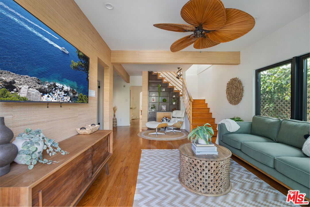 3004 Yale Avenue Marina del Rey, CA 90292 - Photo 18 of 42 a living room with furniture chandelier and a rug