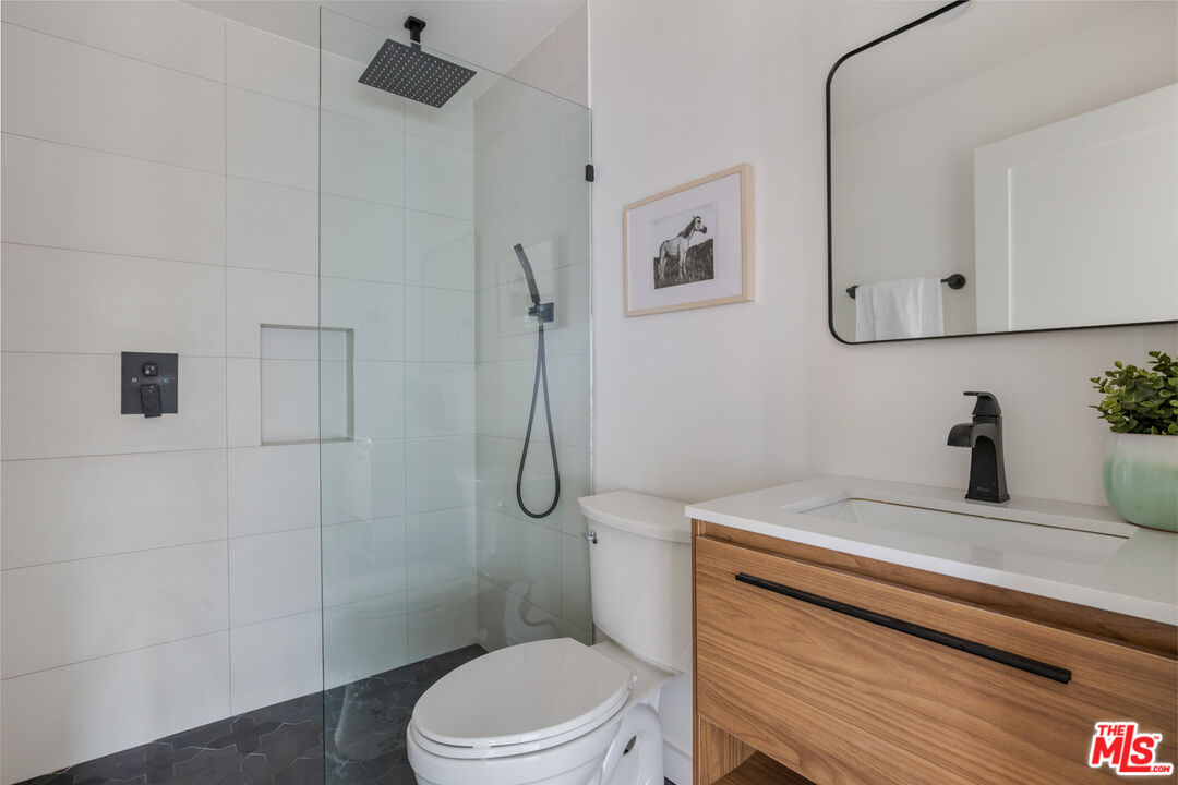 3004 Yale Avenue Marina del Rey, CA 90292 - Photo 35 of 42 a bathroom with a sink a toilet and shower