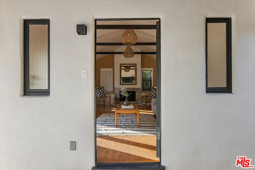 3004 Yale Avenue Marina del Rey, CA 90292 - Photo 5 of 42 a view of a front door of house