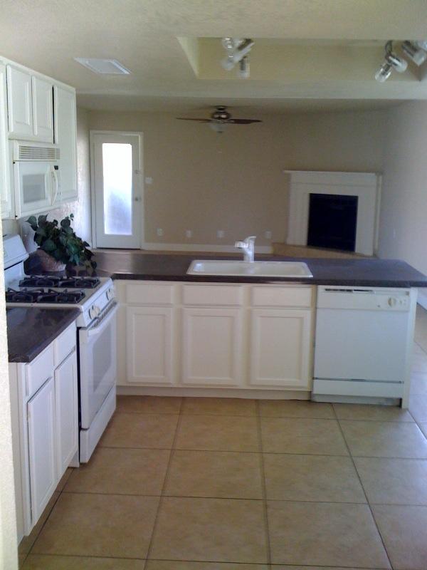 2210 West Bloomfield Road Phoenix, AZ 85029 - Photo 2 of 4 Kitchen