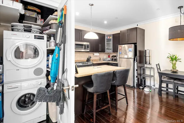 $600,000 | 66-41 69th Street, Unit G1 | Middle Village