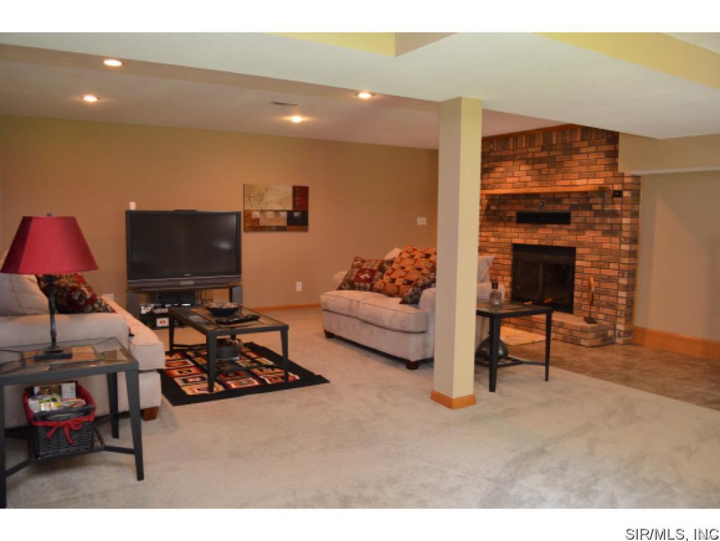 8700 Semith Road Troy, IL 62294 - Photo 26 of 35 Gallery Image 26