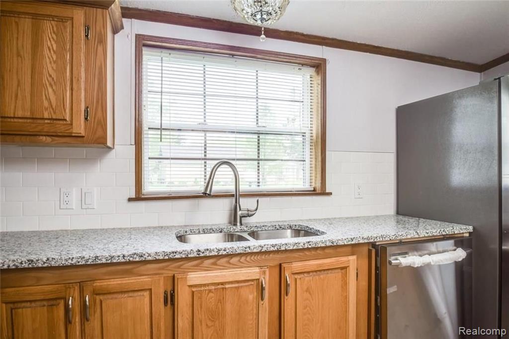 6002 Biddle Street Romulus, MI 48174 - Photo 11 of 29
