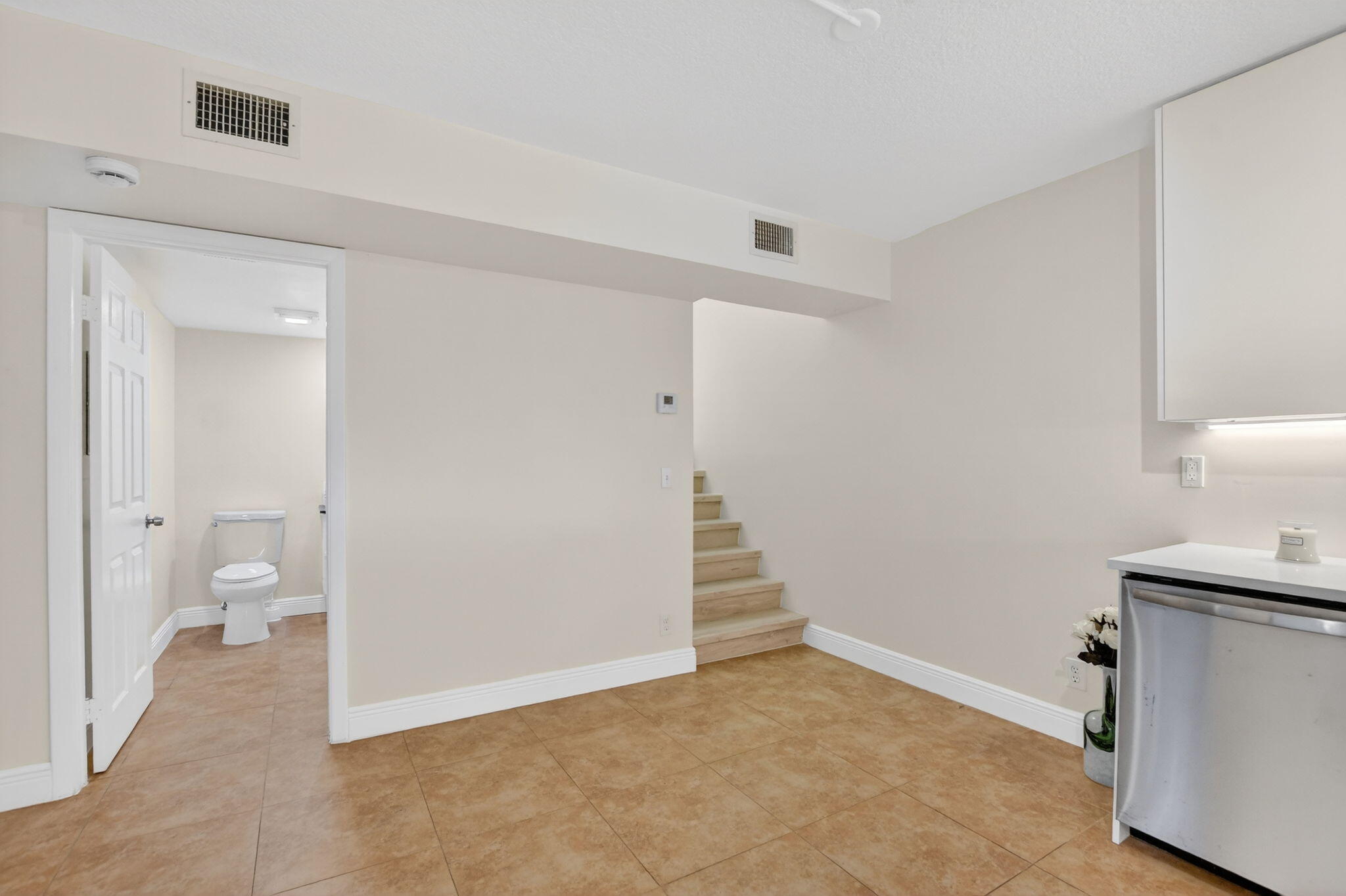 22958 Oxford Place, Unit D Boca Raton, FL 33433 - Photo 21 of 54 16-web-or-mls-DSC_6137
