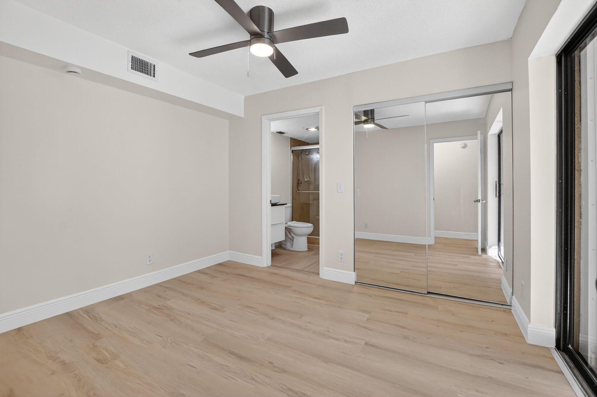 22958 Oxford Place, Unit D Boca Raton, FL 33433 - Photo 32 of 54 27-web-or-mls-DSC_6208