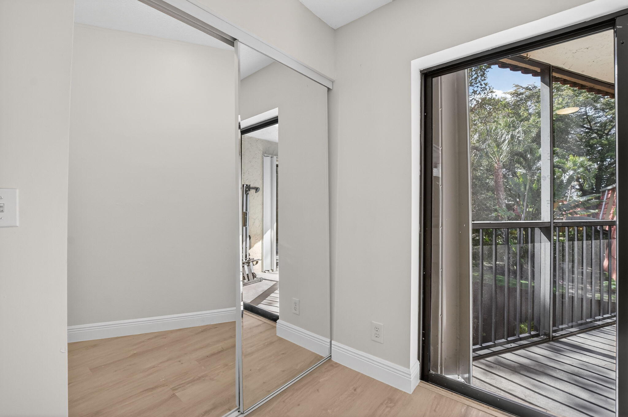 22958 Oxford Place, Unit D Boca Raton, FL 33433 - Photo 39 of 54 32-web-or-mls-DSC_6233