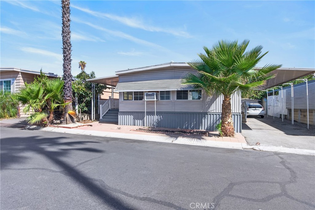 1025 South Riverside Avenue, Unit 38 Rialto, CA 92376 - Photo 5 of 41 Gallery Image 5