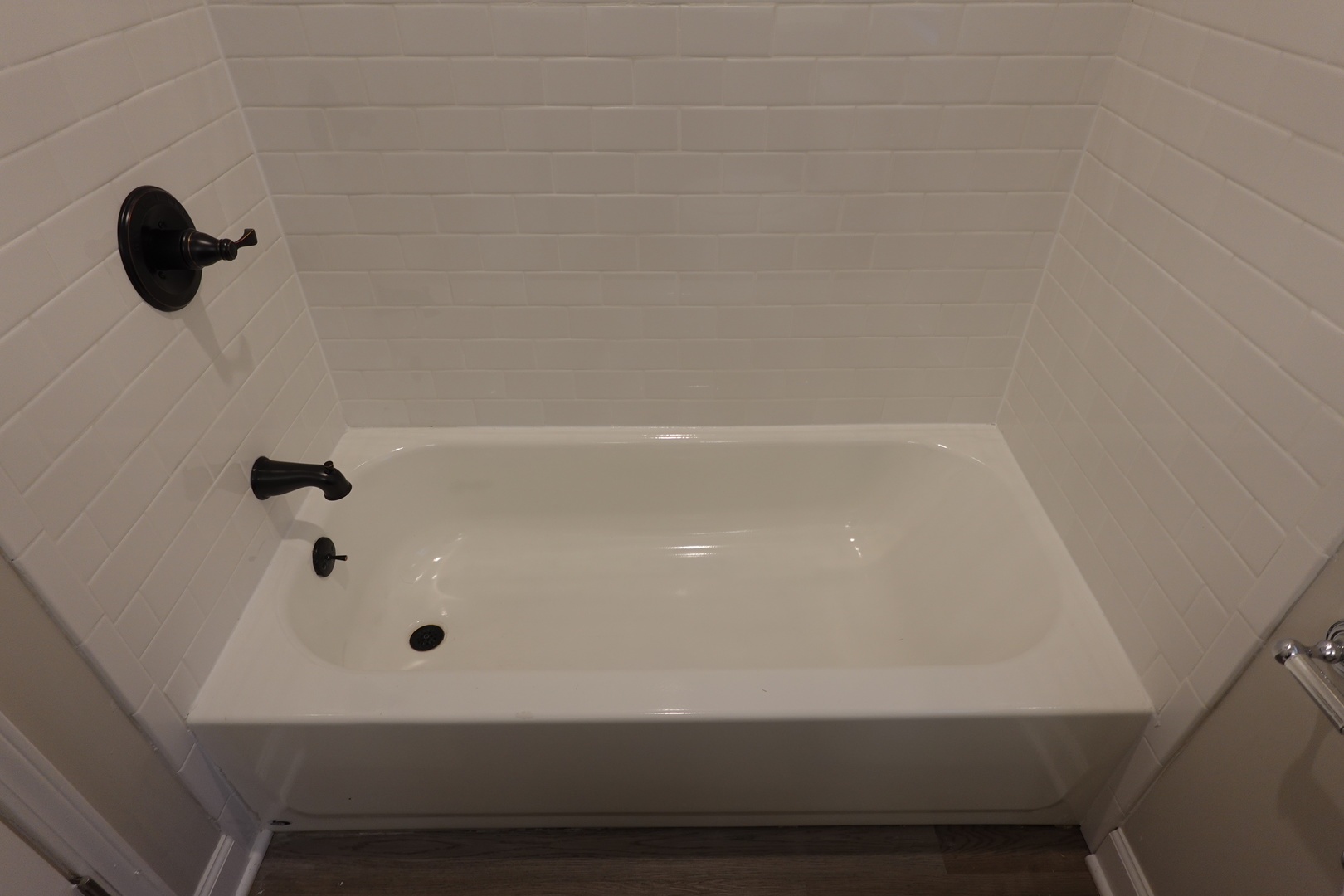 613 South Oltendorf Road Streamwood, IL 60107 - Photo 25 of 37 a bathroom with a sink