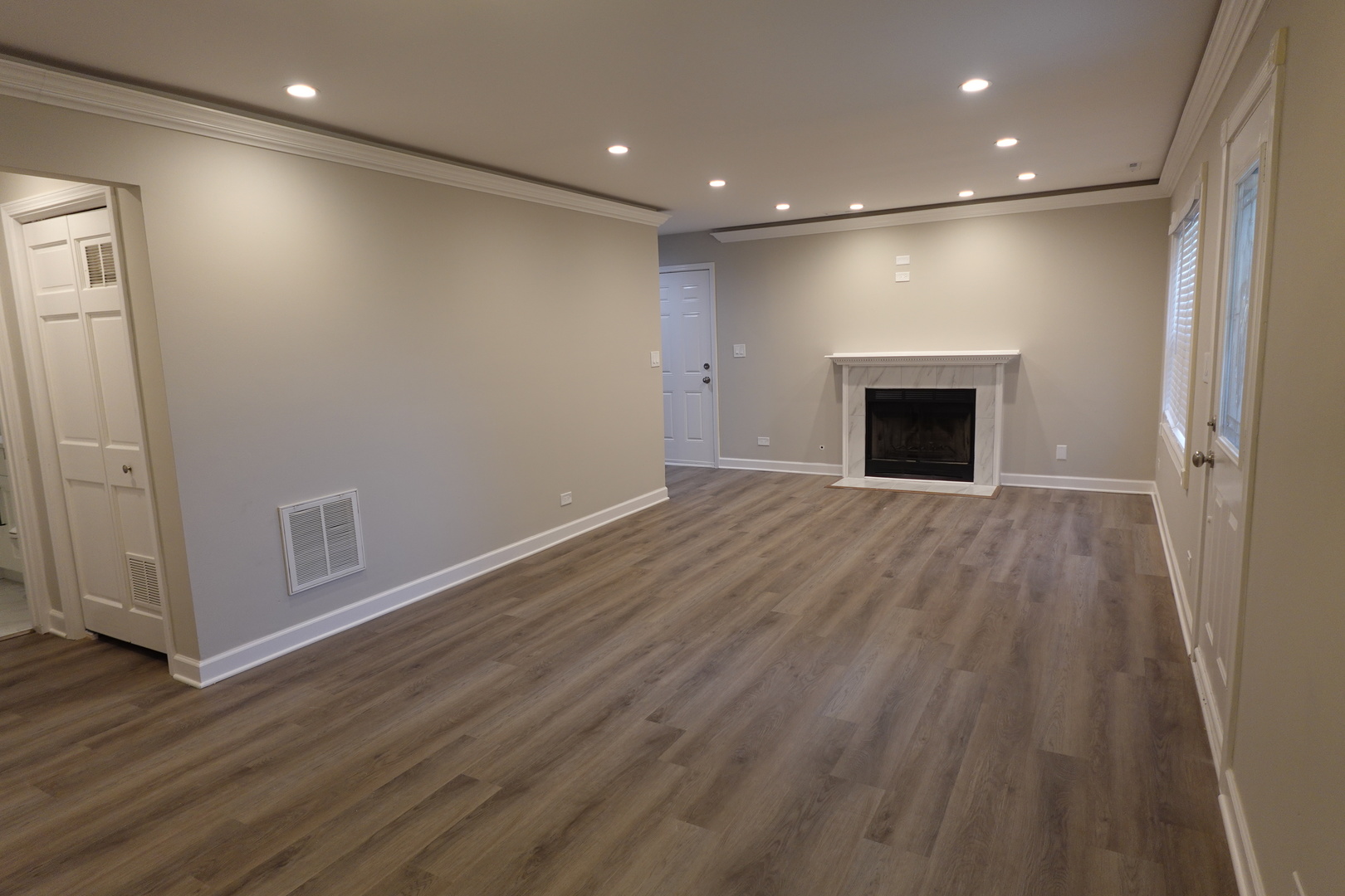 613 South Oltendorf Road Streamwood, IL 60107 - Photo 6 of 37 a view of empty room with wooden floor
