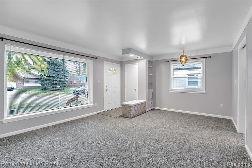 387 Longfellow Inkster, MI 48141 - Photo 8 of 22