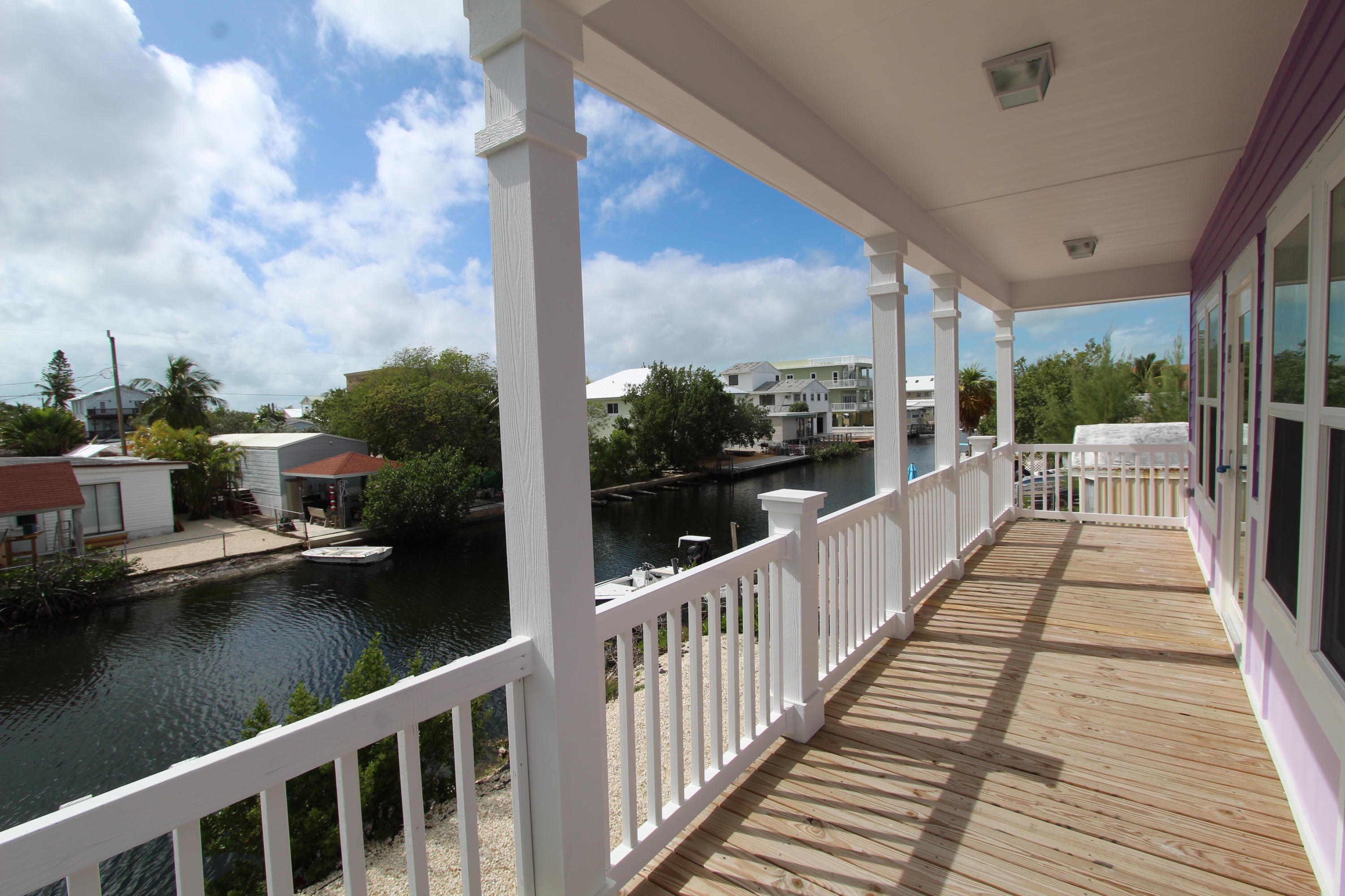 26 Osprey Road Key Largo, FL 33037 - Photo 13 of 27 Front Porch
