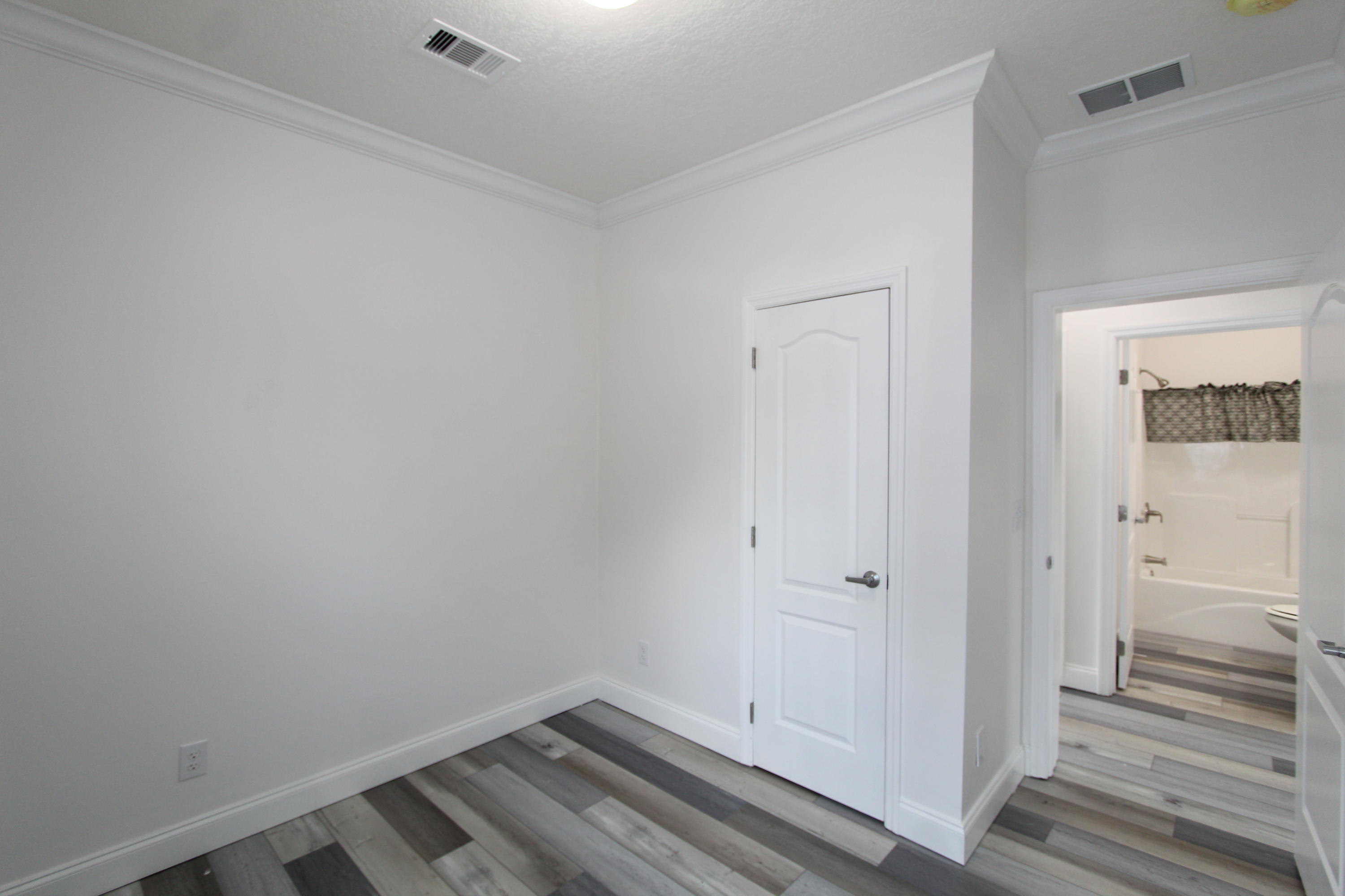 26 Osprey Road Key Largo, FL 33037 - Photo 21 of 27 Guest Room