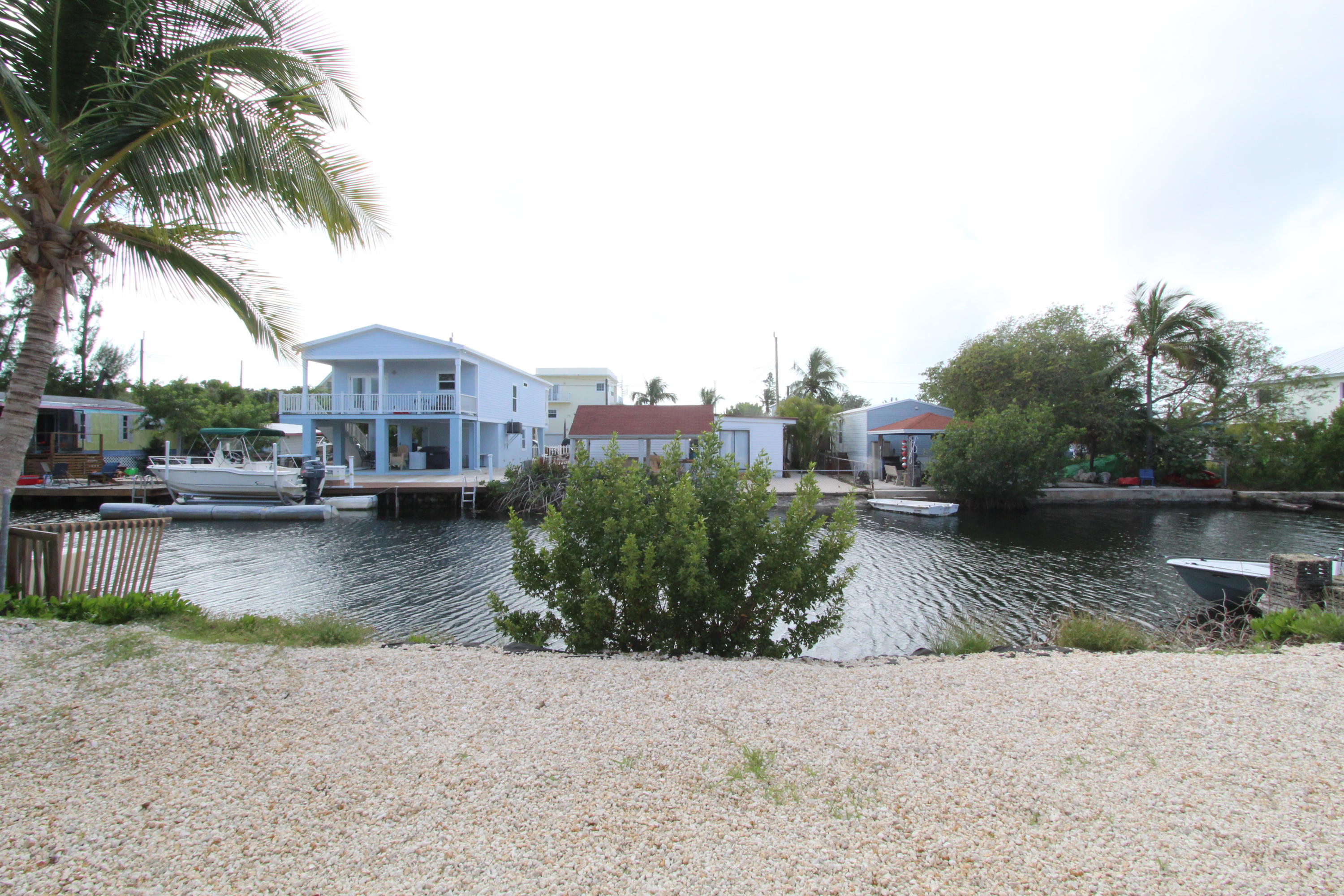 26 Osprey Road Key Largo, FL 33037 - Photo 3 of 27 Canal View