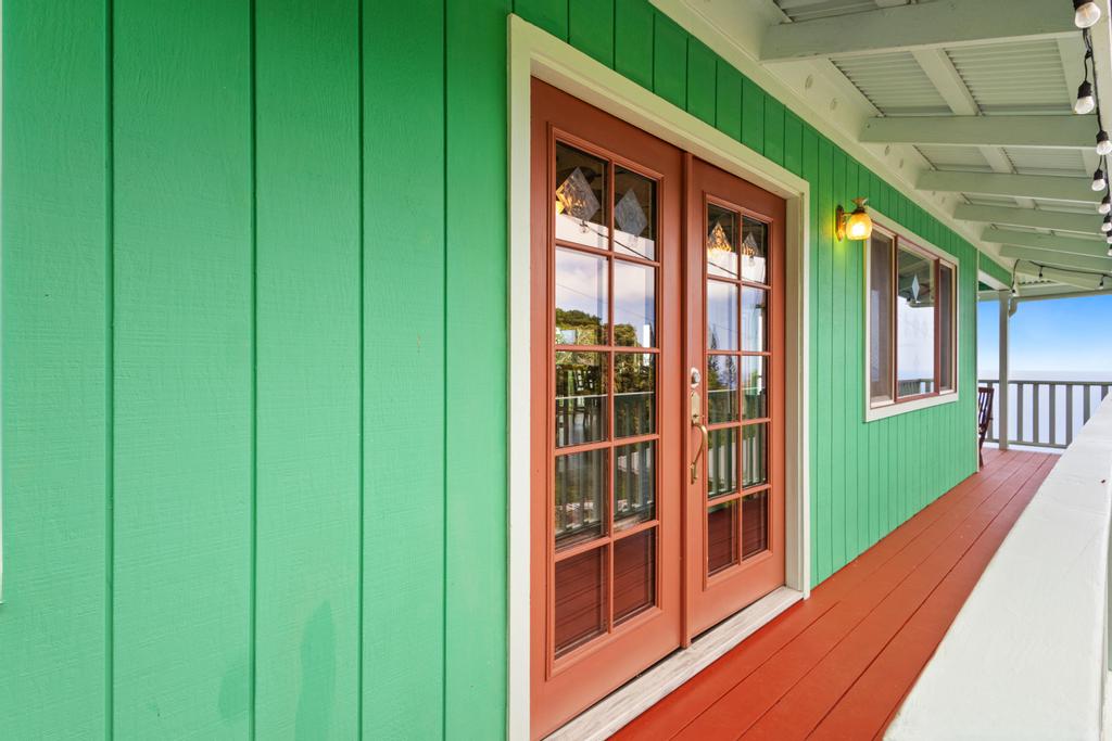 87-2707 Hawaii Belt Road Captain Cook, HI 96704 - Photo 3 of 30 a view of front door