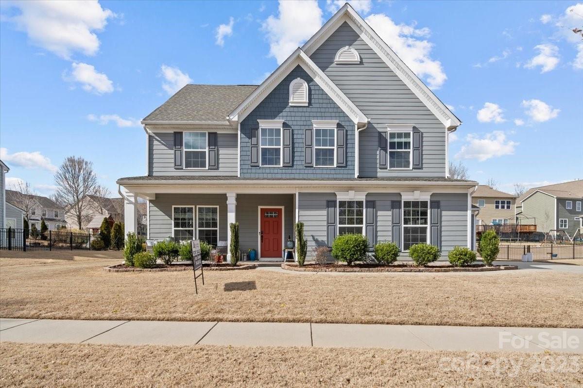 1662 Callahan Road Fort Mill, SC 29715 - Photo 2 of 42 a front view of multiple houses