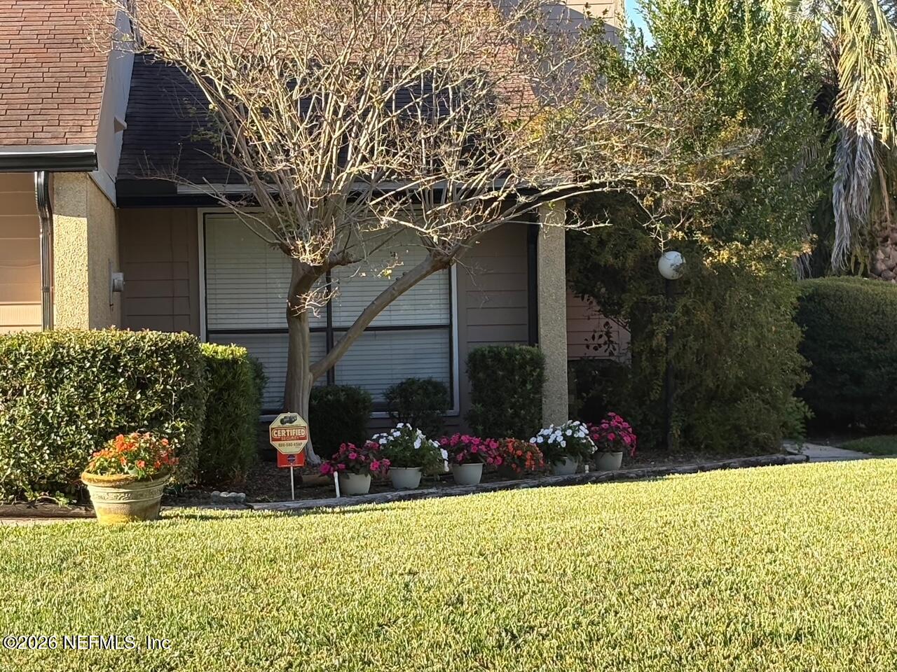 3411 Waverly Dock Road Jacksonville, FL 32223 - Photo 4 of 6 a view of outdoor space yard and porch