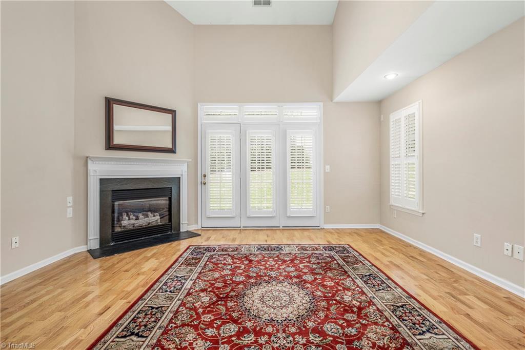 7501 Riverside Court Clemmons, NC 27012 - Photo 4 of 47 7501 Riverside Court Living Room