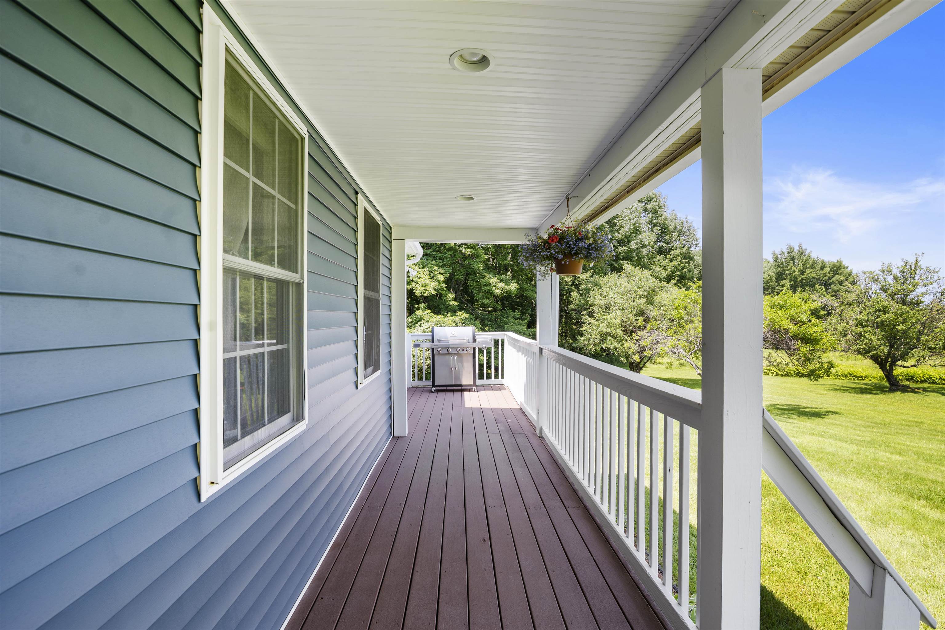 1112 Cobb Hill Road Moretown, VT 05676 - Photo 5 of 47