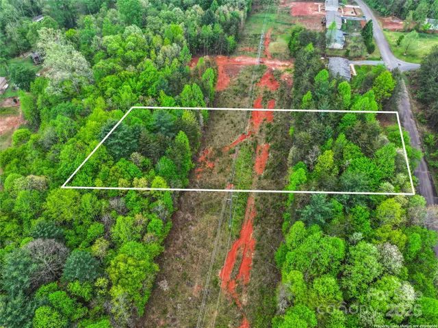 a view of a bird house with a view of a city
