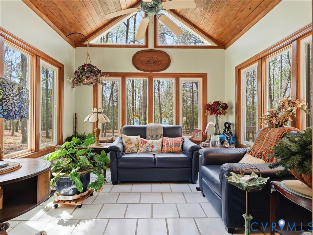 1012 Butler Branch Road Petersburg, VA 23805 - Photo 5 of 38