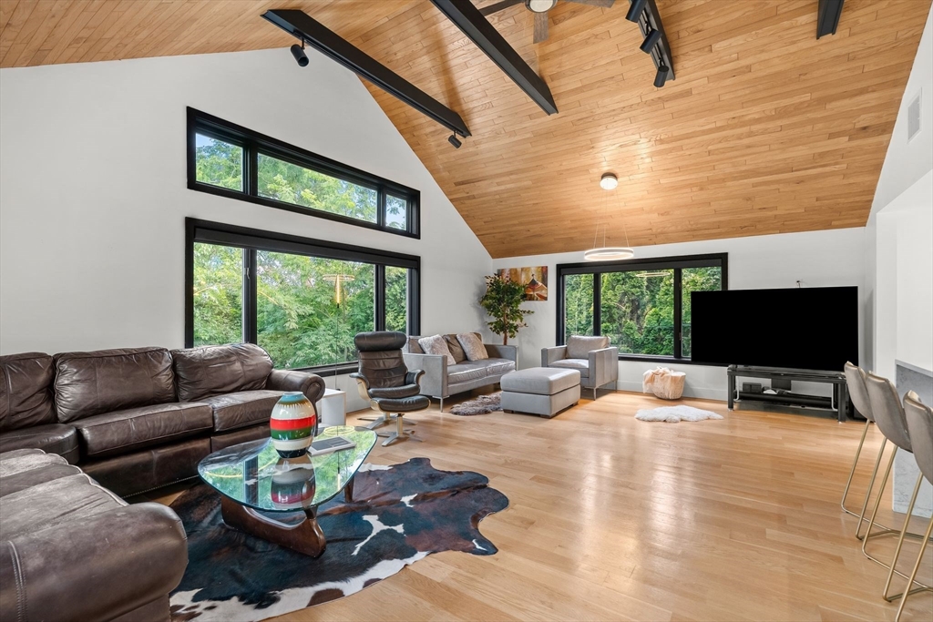 37 Slocum Road Boston, MA 02130 - Photo 9 of 40
