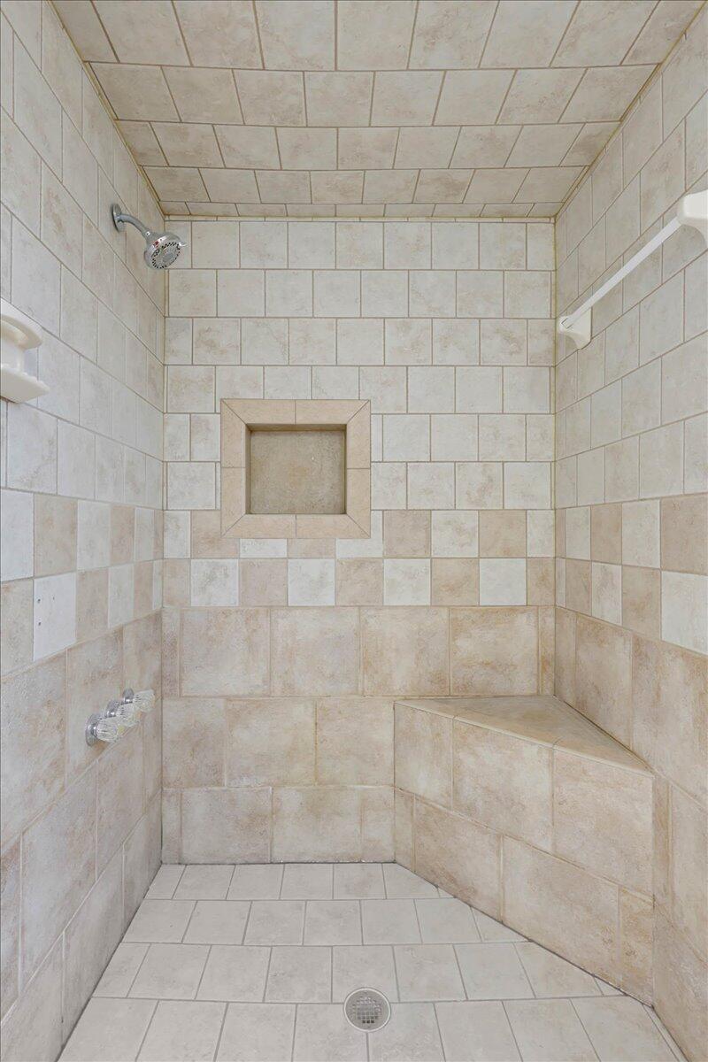 8635 Brenda Drive Harrison, TN 37341 - Photo 16 of 32 16-Pinnacle Tour - 8635 Brenda - 15