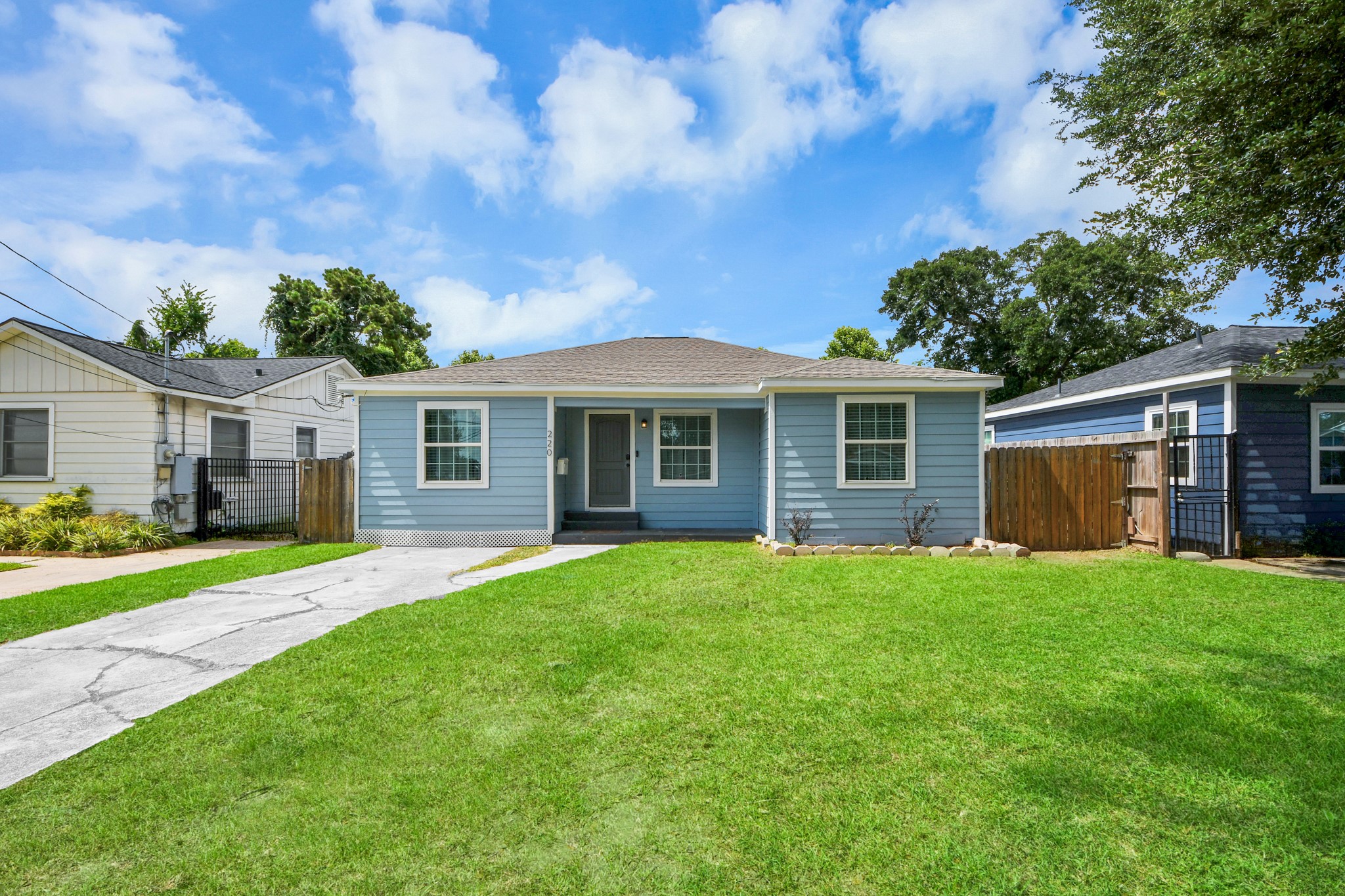 220 Styers Street Houston, TX 77022 - Photo 1 of 38