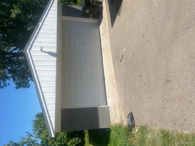 23275 Northline Road Taylor, MI 48180 - Photo 17 of 22 Gallery Image 17