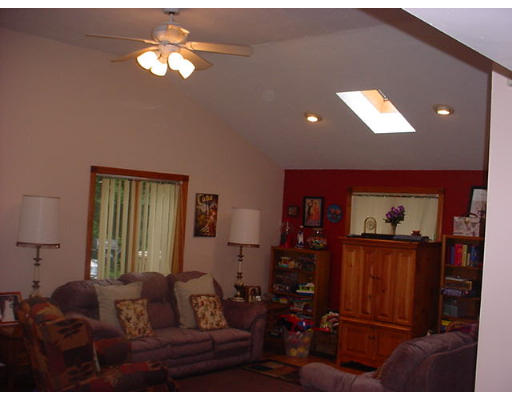 15 Middlesex Road Sharon, MA 02067 - Photo 2 of 10 Gallery Image 2