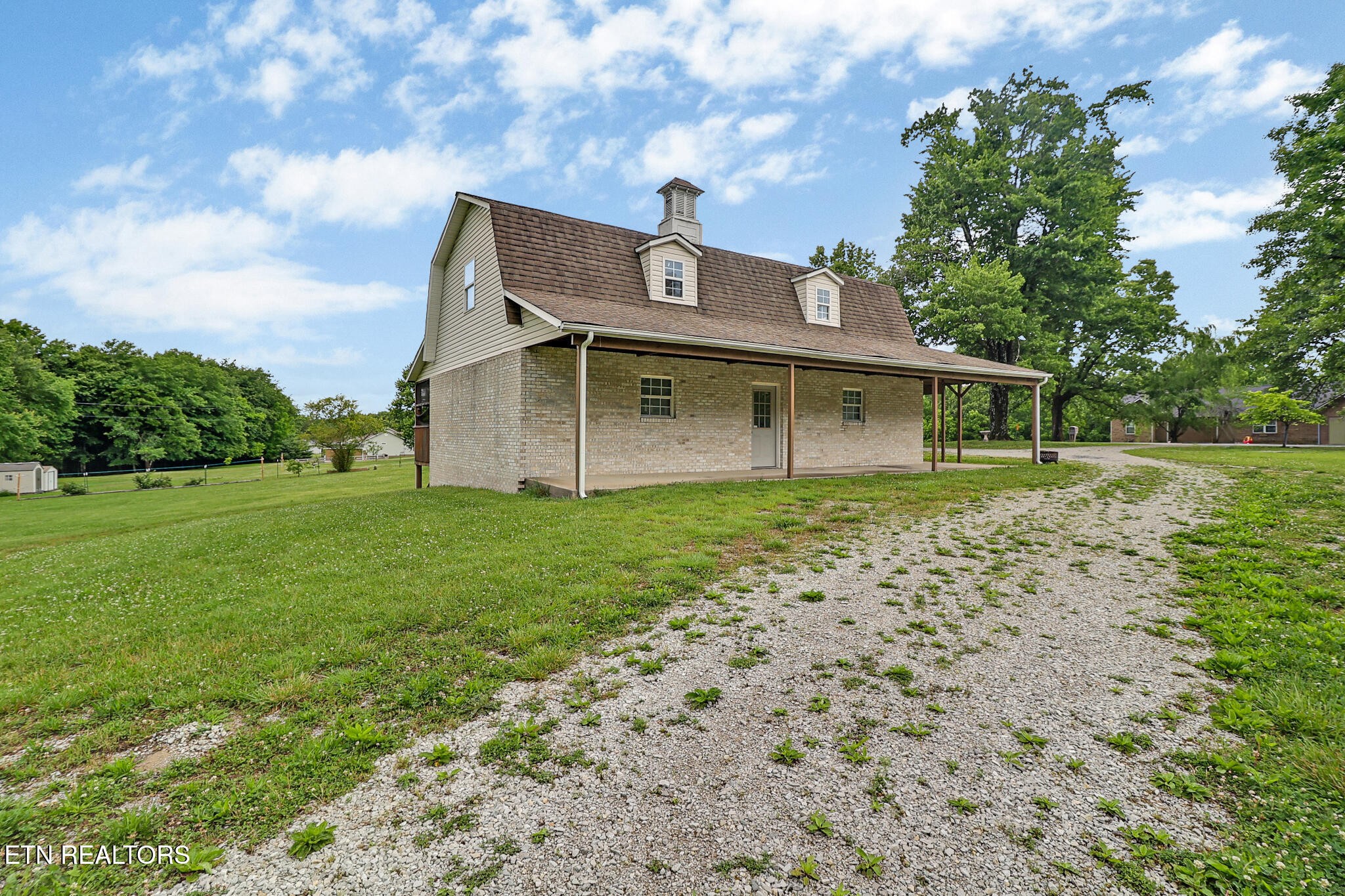 809 Buffalo Trail Clarkrange, TN 38553 - Photo 12 of 47