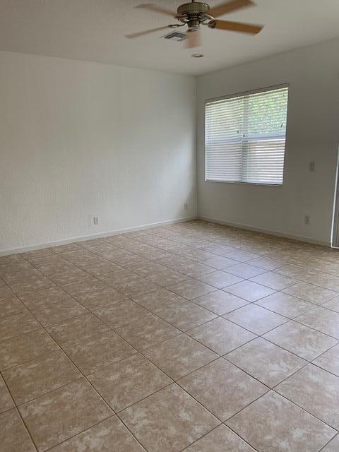 352 Southeast Bloxham Way Stuart, FL 34997 - Photo 5 of 33 IMG_8030