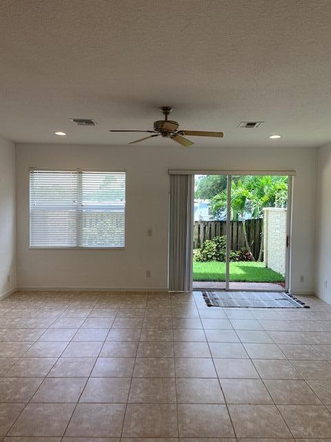 352 Southeast Bloxham Way Stuart, FL 34997 - Photo 7 of 33 IMG_8026