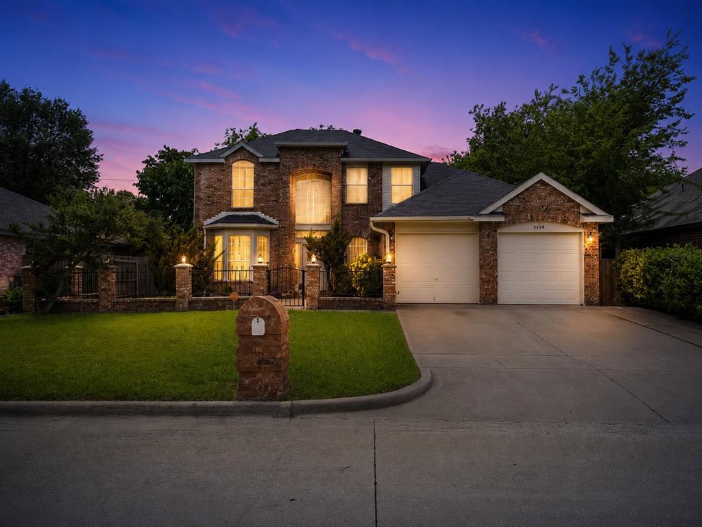 5428 Rolling Green Road Arlington, TX 76017 - Photo 2 of 29 Lovely!