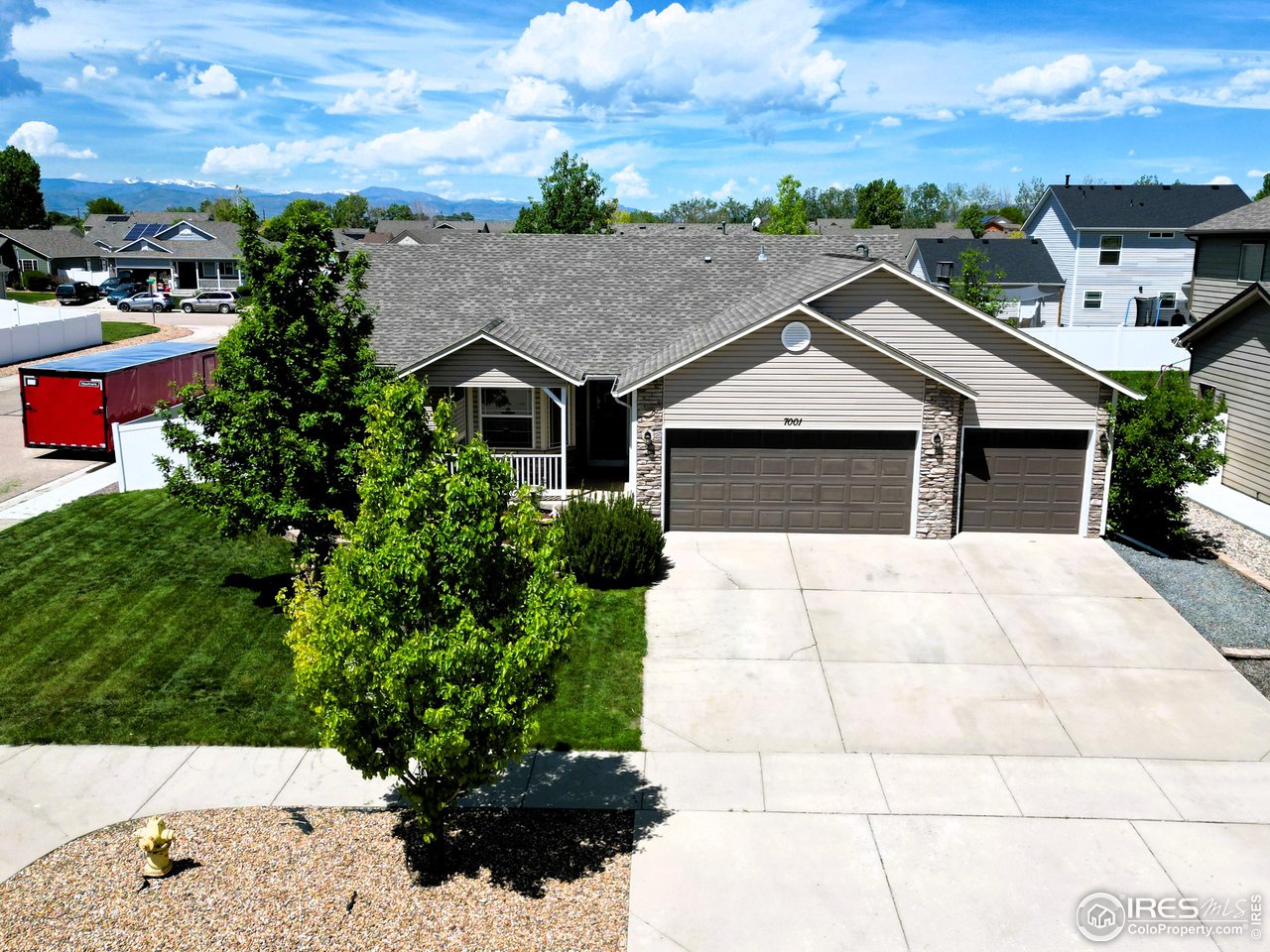 7001 McClellan Road Wellington, CO 80549 - Photo 1 of 20 3 Car Garage