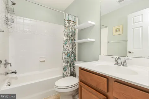 $1,100,000 | 41591 Bostonian Place, Aldie, VA 20105