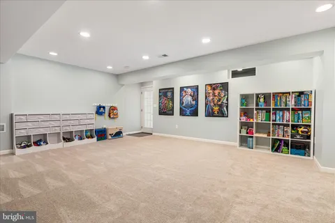 $1,100,000 | 41591 Bostonian Place, Aldie, VA 20105