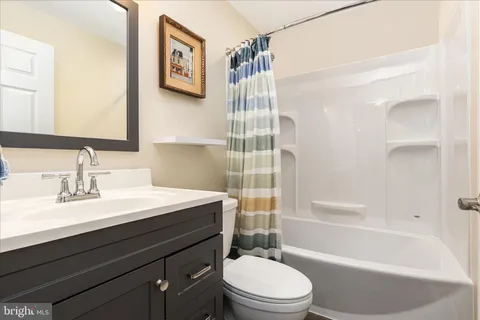 $1,100,000 | 41591 Bostonian Place, Aldie, VA 20105