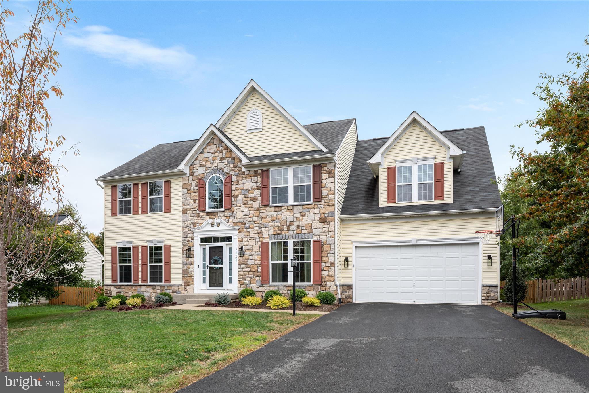 41591 Bostonian Place Aldie, VA 20105 - Photo 39 of 55 Plenty of Parking