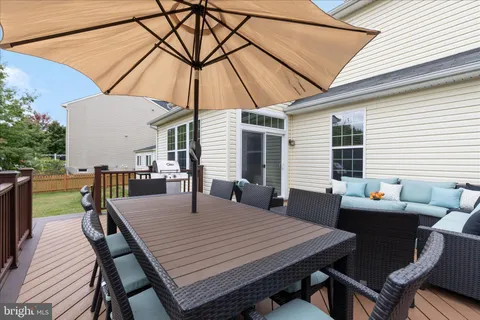 $1,100,000 | 41591 Bostonian Place, Aldie, VA 20105