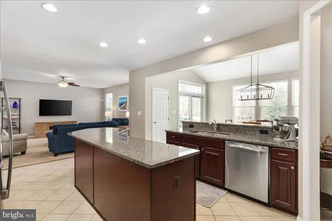 $1,100,000 | 41591 Bostonian Place, Aldie, VA 20105