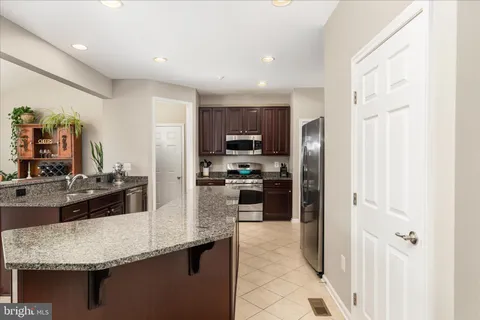 $1,100,000 | 41591 Bostonian Place, Aldie, VA 20105