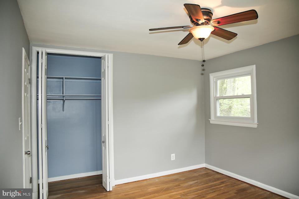 205 Tapawingo Road Southwest Vienna, VA 22180 - Photo 12 of 29 Bedroom