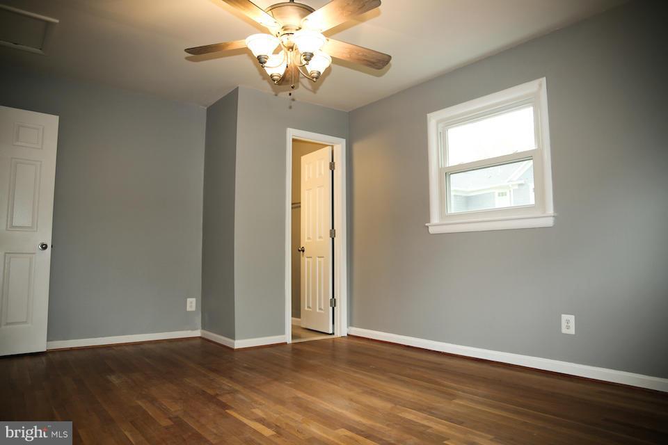 205 Tapawingo Road Southwest Vienna, VA 22180 - Photo 9 of 29 Bedroom