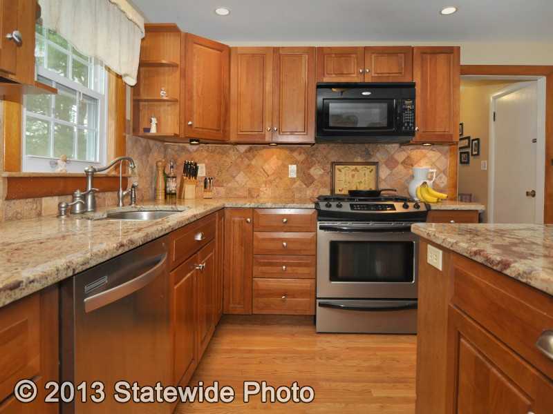 231 Little Pond County Road Cumberland, RI 02864 - Photo 10 of 25 Kitchen.