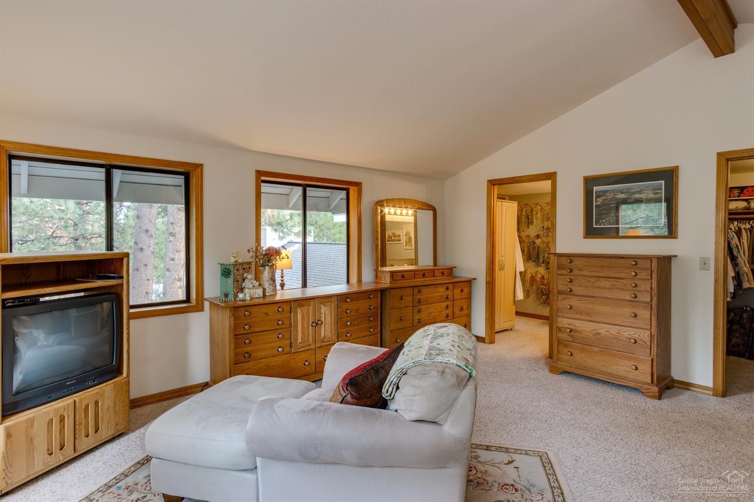 60370 Woodside Loop Bend, OR 97702 - Photo 15 of 25 Additional Photo