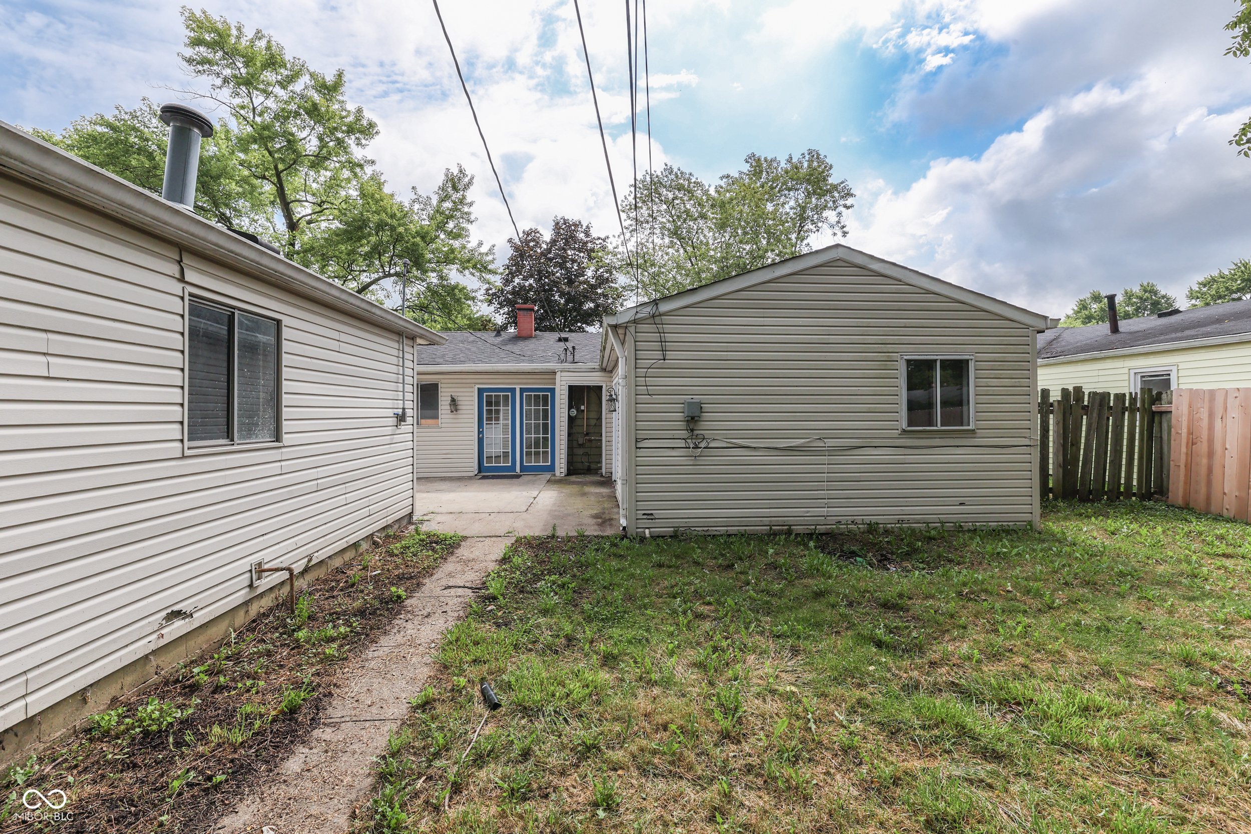 310 South Kenmore Road Indianapolis, IN 46219 - Photo 36 of 49 Gallery Image 36