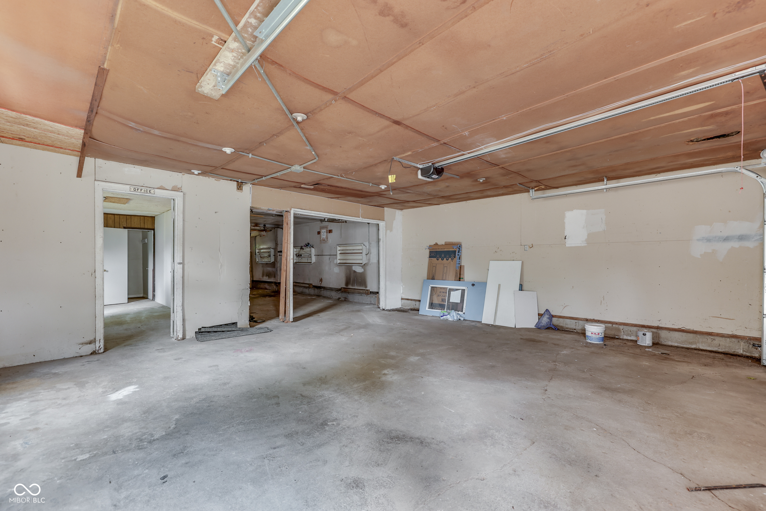 310 South Kenmore Road Indianapolis, IN 46219 - Photo 43 of 49 Gallery Image 43