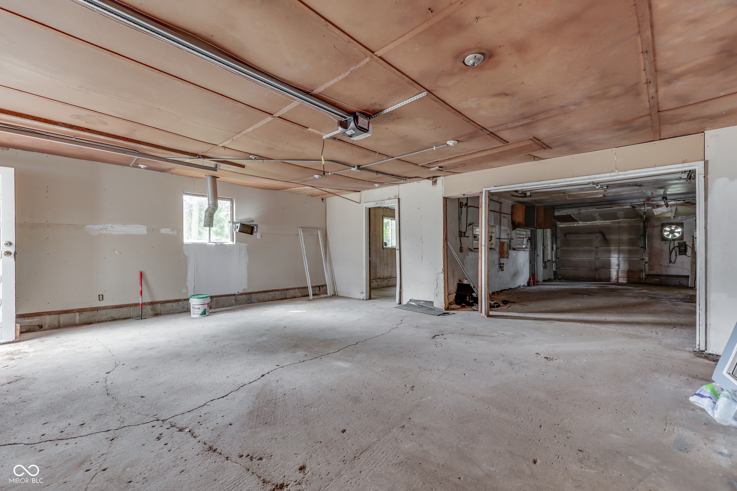 310 South Kenmore Road Indianapolis, IN 46219 - Photo 44 of 49 Gallery Image 44