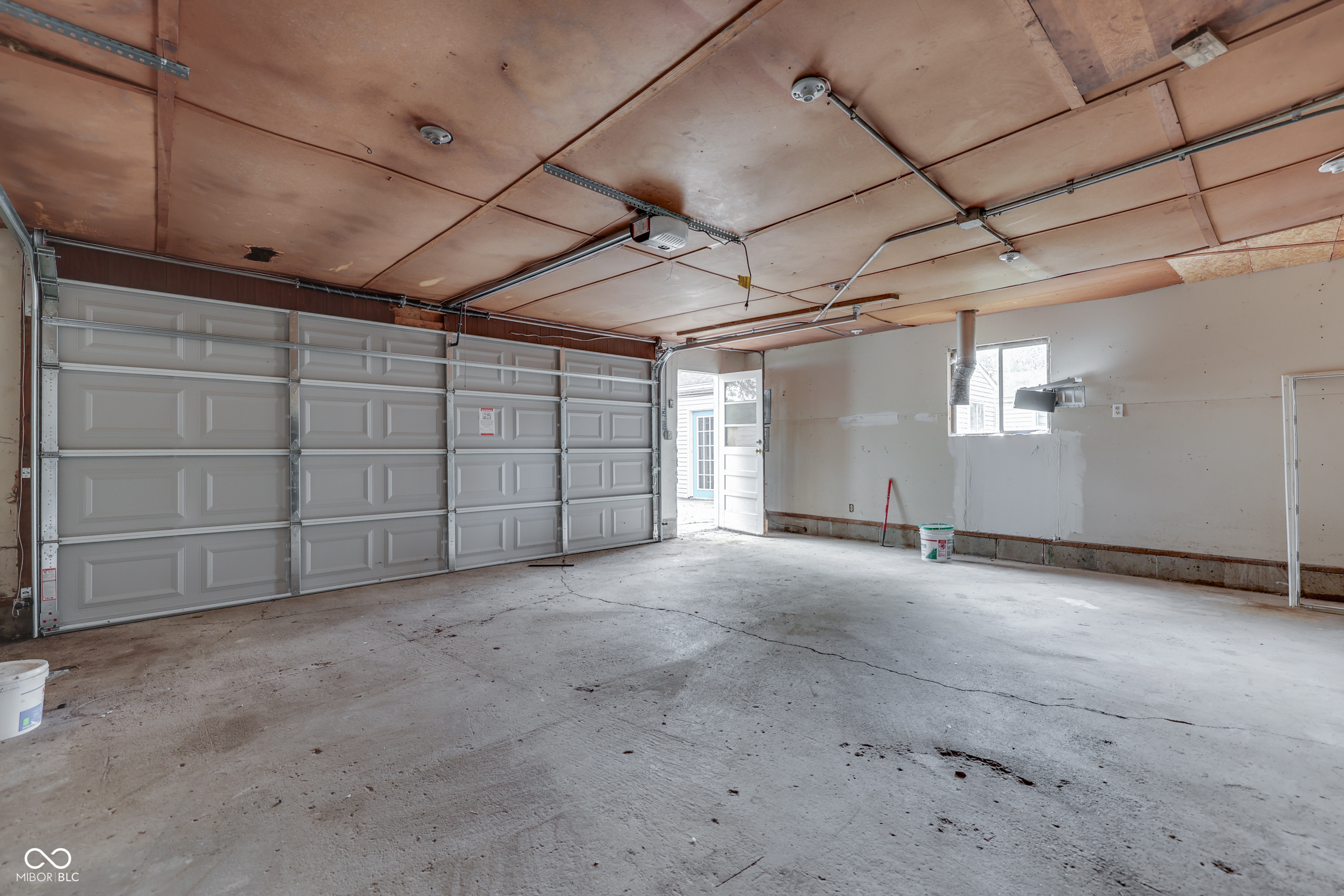 310 South Kenmore Road Indianapolis, IN 46219 - Photo 45 of 49 Gallery Image 45